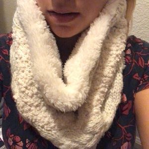 Sherpa lined scarf